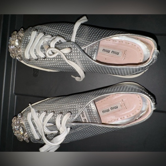 Miu Miu Swarovski crystal toe-cap sliver sneakers flats size 38.5 8.5 - Picture 5 of 8